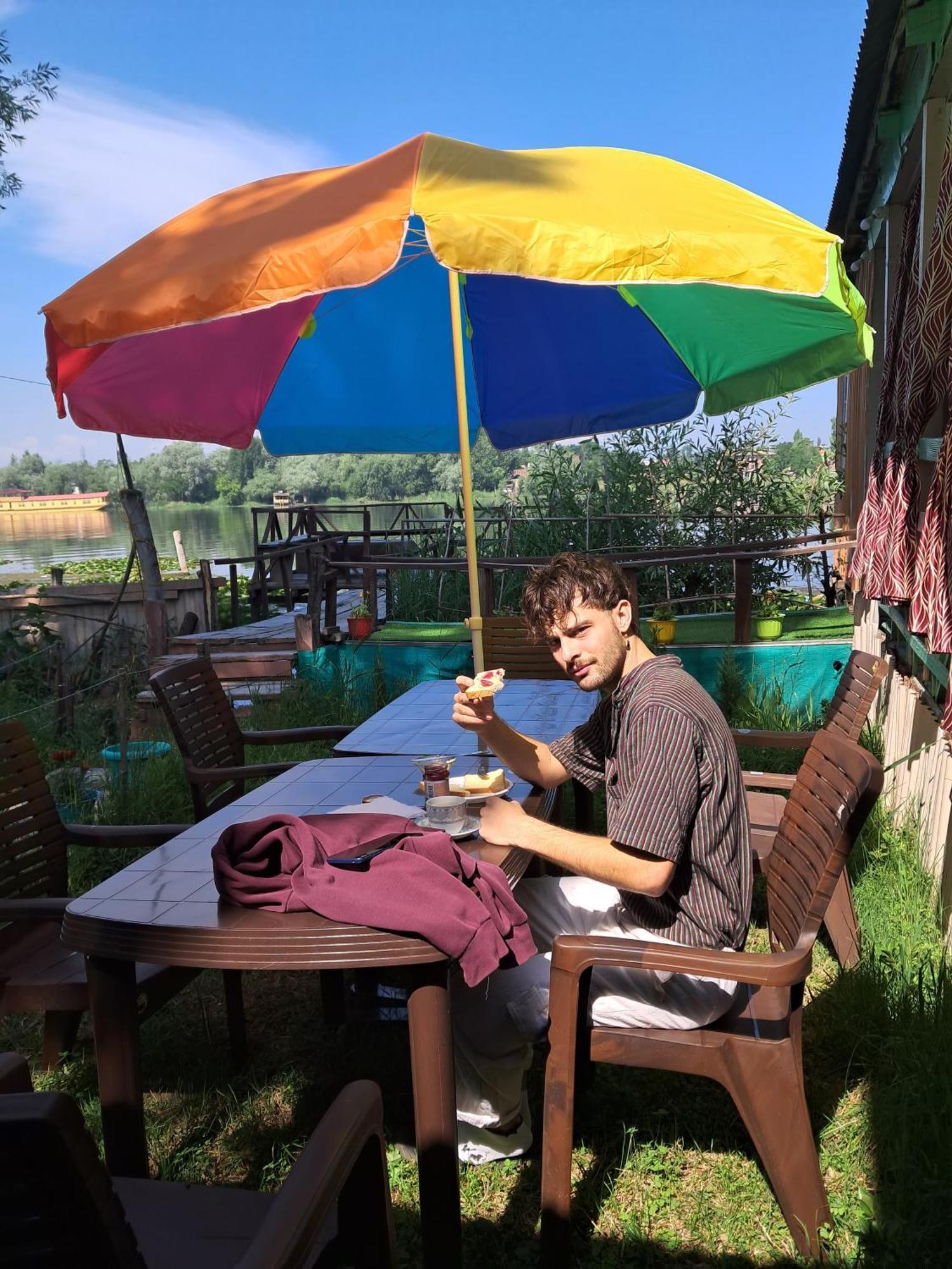 Lakeside Homestay Srinagar מראה חיצוני תמונה