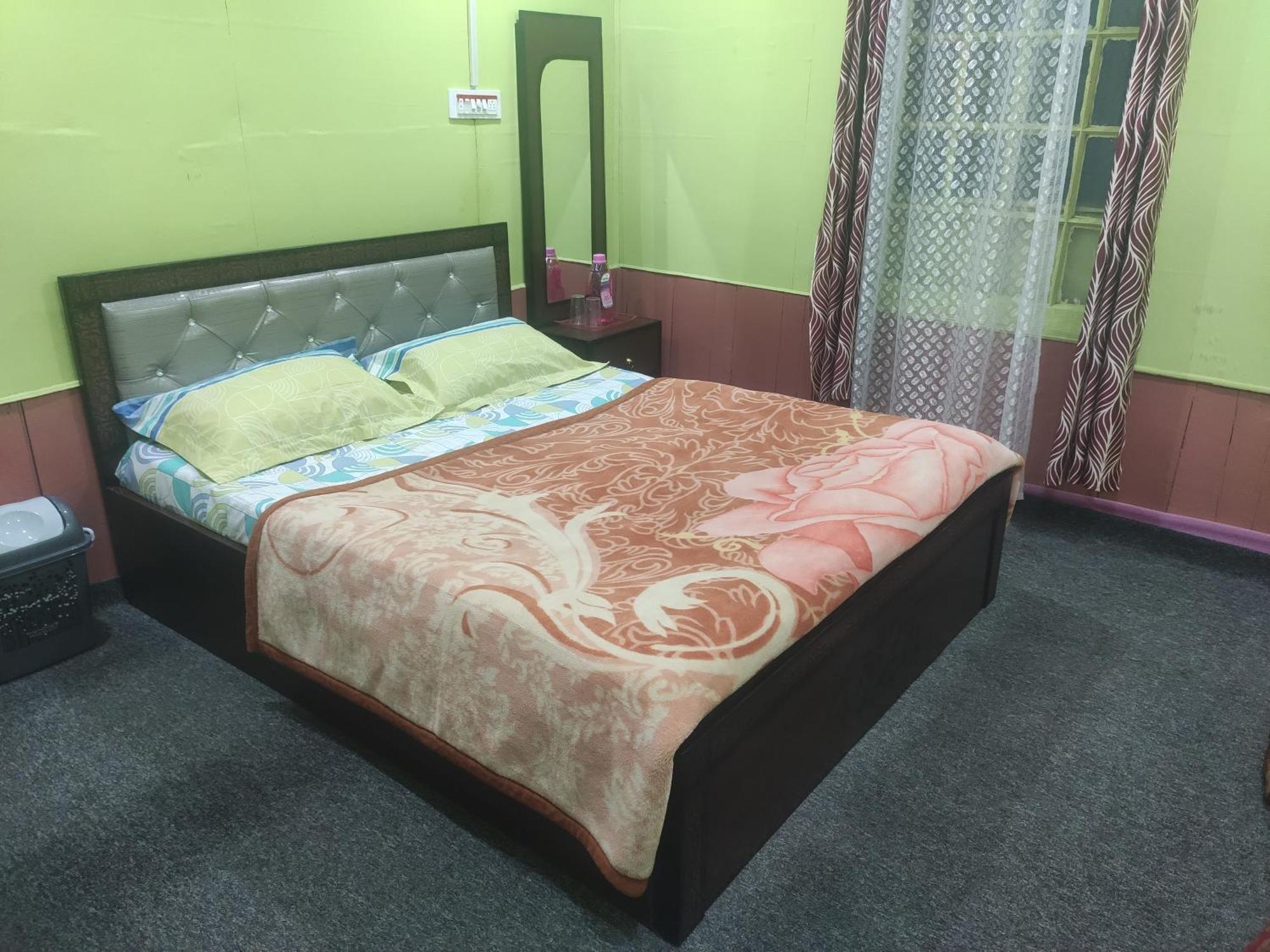 Lakeside Homestay Srinagar חדר תמונה